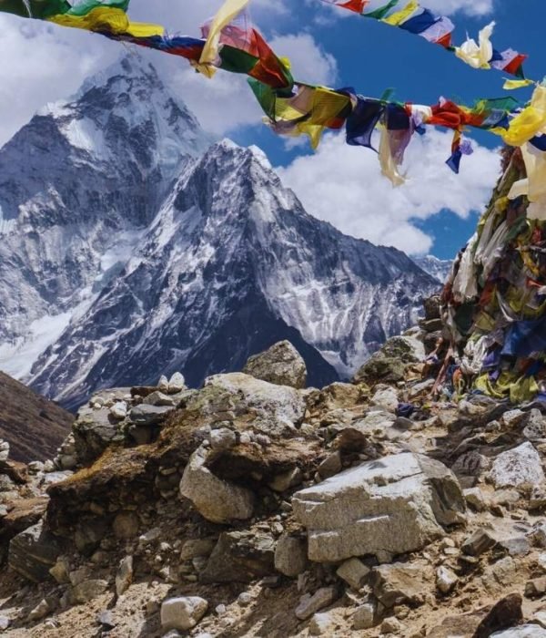 Lobuche Peak Expedition: 16 Days of CLobuche Peak Expedition 6,119 m: Conquer the Heights in 16 Days of Epic Adventure and Triumphourage, Adventure, and Achievement at 6,119 Meters